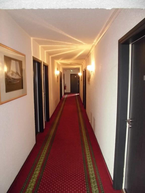 Hotel Le Challans Bagian luar foto