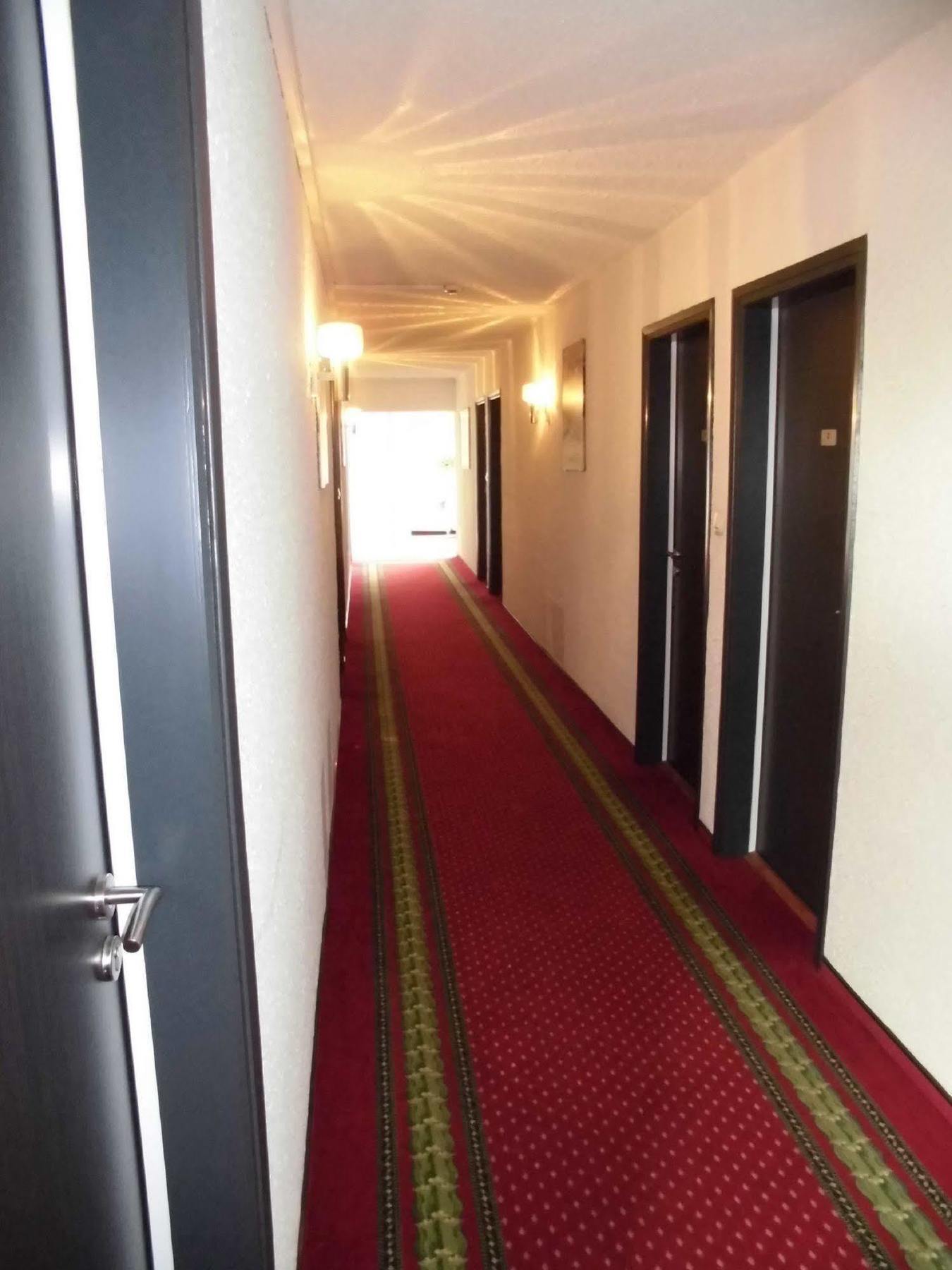 Hotel Le Challans Bagian luar foto